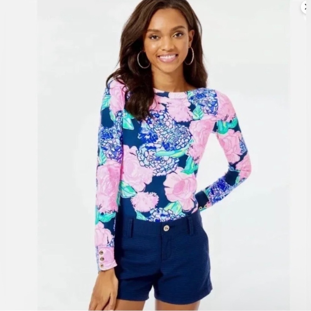 Lilly Pulitzer Aleah top in high tide Navy hey hey bouquet size medium NWT